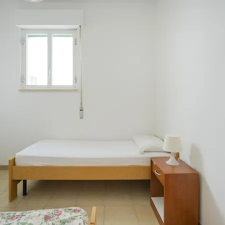 House , - Nemo Daire Torre Canne